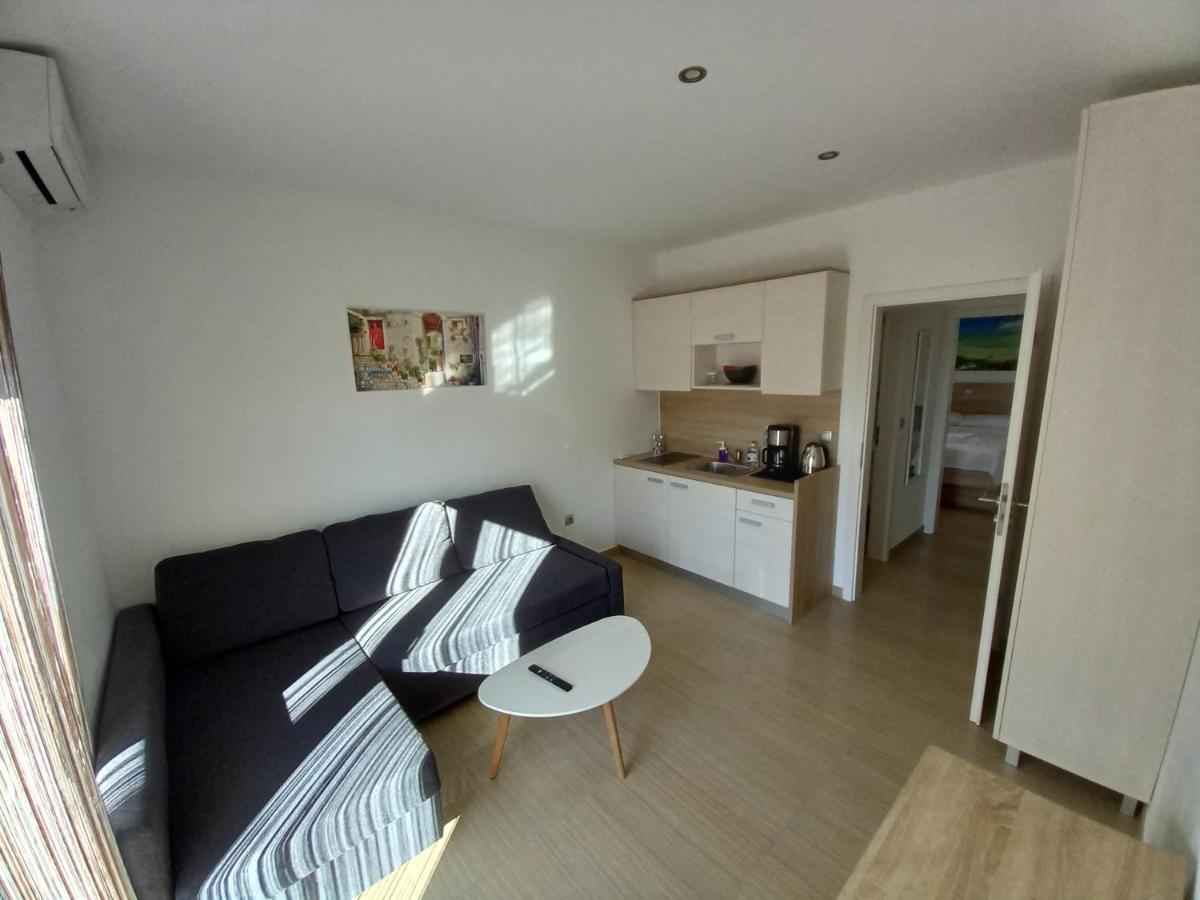Apartmani Tropical Vodice Dış mekan fotoğraf