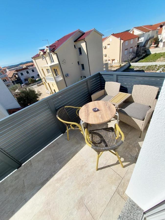 Apartmani Tropical Vodice Dış mekan fotoğraf