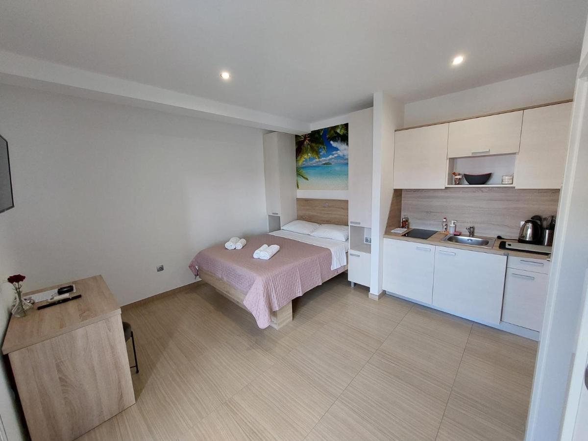 Apartmani Tropical Vodice Dış mekan fotoğraf