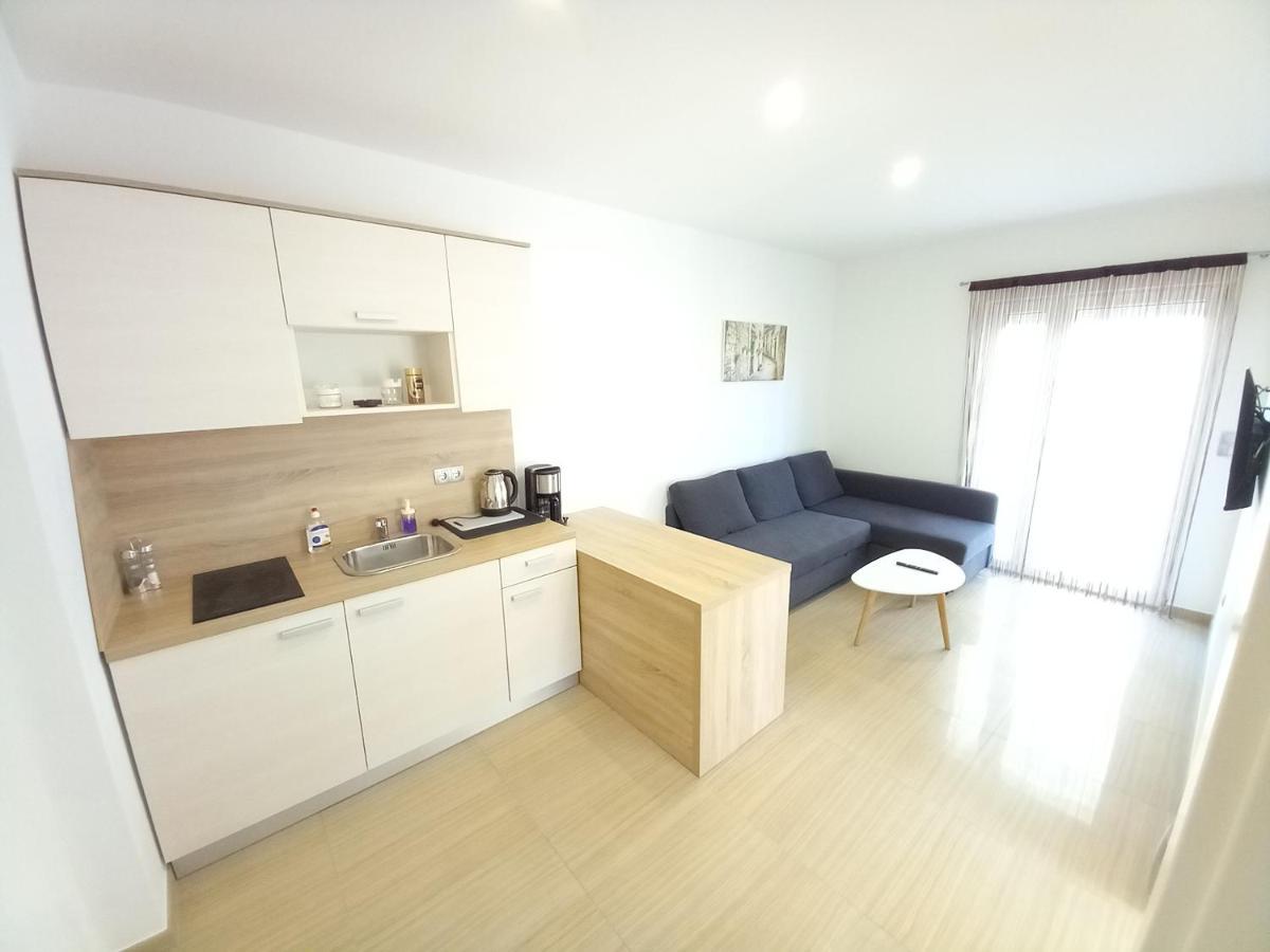 Apartmani Tropical Vodice Dış mekan fotoğraf